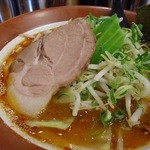 百麺 - 海老ラー油の赤辣麺