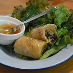 ベトナム料理 オーセンティック - 特製揚げ春巻き