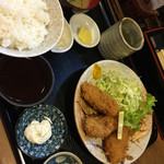 Kicchin Tauchi - 【料理】冬季限定 牡蠣フライ定食 肉厚ジューシーな牡蠣！