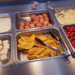 さんふらわあ レストラン - 温泉玉子・豆腐・オレンジ