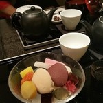 虎屋菓寮 - あんみつ＆煎茶