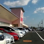 Yakiniku Genki Ichiban - ショッピングモール共用の大駐車場