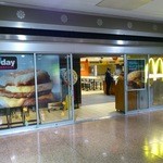 McDonald's - お店の外観です。(2015年10月)