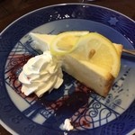 自家焙煎 珈琲廳 - クリームチーズケーキ 470円 飲み物とセットだと50円引き