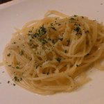 Wine Bar & Restaurant Bouteille - ワイン蒸しのスープでもう一品パスタを