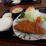 Isekatsu - ロースカツ定食