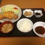 ポルコロッソ - とんかつ定食