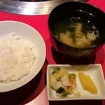 かがり吉祥亭 - ご飯、味噌汁、香の物