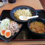Kodawari Ra-Men Juu Hachi Ban - 黒豚つけ麺（864円）
