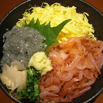 鮨庵さいとう - 三色丼　　　シラス･桜海老・錦糸卵がのった旬彩街店限定の丼