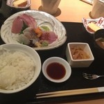 TOSA DINING おきゃく - お刺身三種盛り合わせ