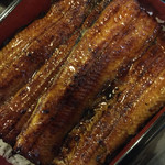 あたごや - うな重のドアップ