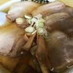 麺屋 ようすけ - アップ　迫力十分ですよ