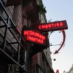 Bouillon CHARTIER - 目印のネオン