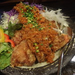 竹乃家 - 竹乃家サラダ。鶏肉を使ったサラダで量も多くイチオシ