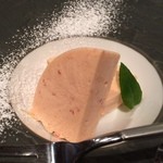 オステリアセノーテ - スモモのカッサータ