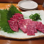 魚虎 - 特選熊本馬刺 上赤身 1480円