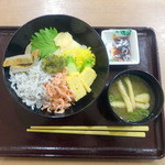 焼津丸 - 静岡名産丼980円