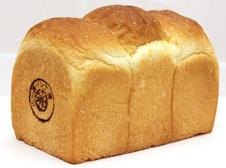 AWESOME BAKERY - 一番人気の食パン