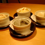 Ichitora - いち寅は、アイスクリームまで手作り！「黒ゴマ」「塩バニラ」「京きなこ」「ほうじ茶」等々
