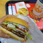 BURGER KING - FLAME-GRILLED　7.5US$（約923円）