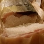 千登利亭 - 鯖寿司 断面図