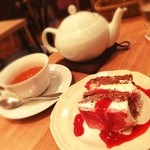 アフタヌーンティー・ティールーム  - High teaセット
            ショートケーキ
            オレンジダージリンティー