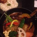 Rojiura Curry SAMURAI． 神楽坂店 - 侍まつり(豚角煮、ザンギ、牛すじ煮込み、ラムハンバーグ)