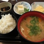 芦刈 - 豚汁定食