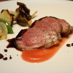 レストランラ・リューシュ - 料理写真:蝦夷鹿のロースト　紅玉の爽やかな香りで