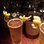 バー・バーンズ - 天使と音符の飾り