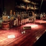 バー・バーンズ - カウンター席