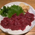 居酒屋 源氏 - 馬刺しハーフ。最高に旨い!