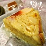 北海道四季彩館 - 料理写真:母恋めし(ホッキ貝のおにぎり)