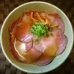 肉汐そば（960円）