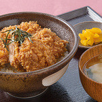 国界 - ヒレカツ丼・並