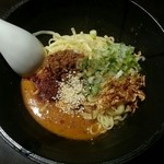 おどるタンタン麺 - 汁なしタンタン麺(白) 600円