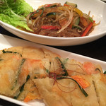 つぼキムチ 北新地店 - 野菜チャプチェ
                                チーズチヂミ