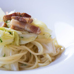 GIRINO - 本日のパスタ：ベーコンとキャベツのスパゲッティ