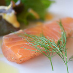 GIRINO - 自家製のスモークサーモン