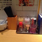 麺屋一燈 - テーブルセット