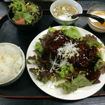 トロッとカリッと皮付き豚バラの黒酢の酢豚（２枚）ランチ