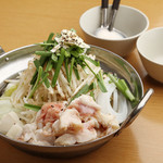 [Recommended] Motsu-nabe (Offal hotpot) (salt/soy sauce/garlic soy sauce/kimchi stew + 180 yen)