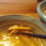 麺処 三鈷峰 - つゆの中のシナチク
