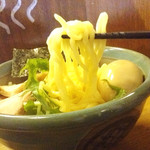 麺処 三鈷峰 - 太麺