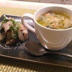 イル ヴィスキオ - ・トスカーナのいろいろや野菜スープと25年作り続けるナポリのやわらかく煮たセロリのサラダ　