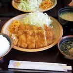 とんかつ たていし - ロースカツ定食（1200円）