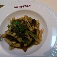 ラ・ベットラ・ダ・オチアイ ナゴヤ - イワシと実の手打ちパスタ（パスタより）