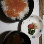 札幌かに家 - 鴨川（いくらごはん）