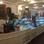 Dhara Dhevi Cake Shop - 店内